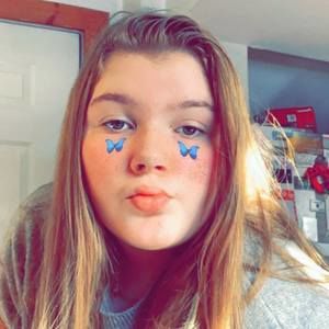 Meet your Posher, Kaitlyn